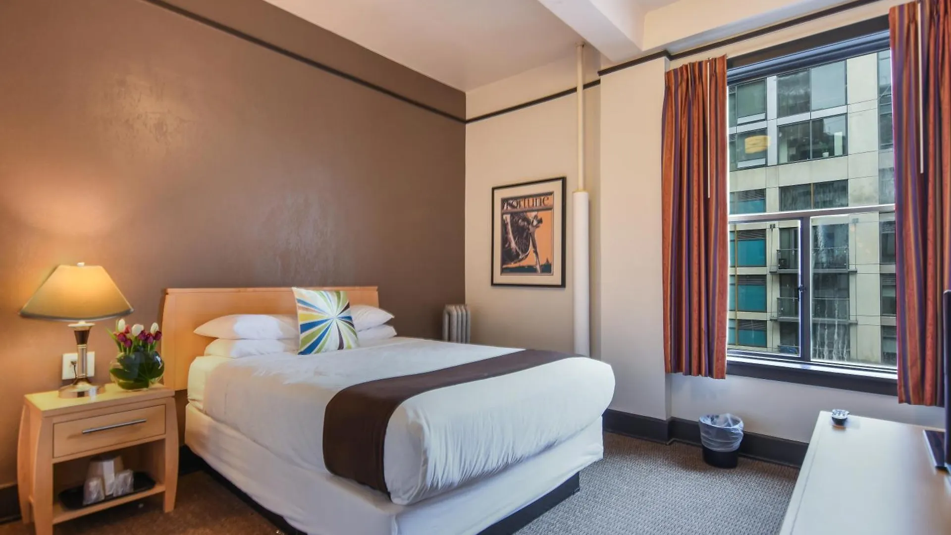 Moore Hotel シアトル 2*,  米国