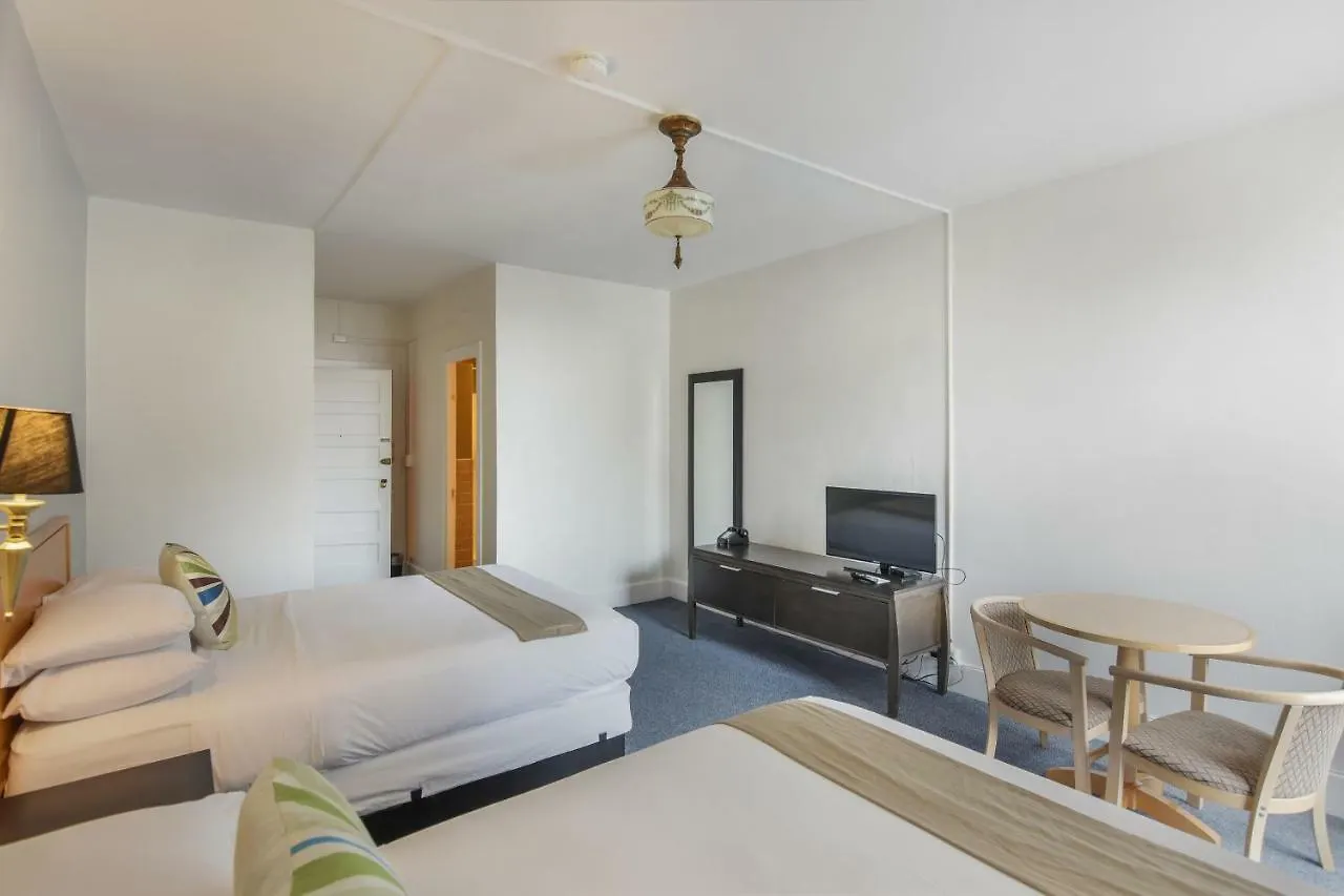 Moore Hotel シアトル