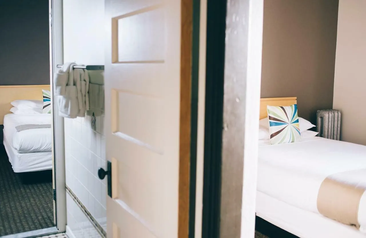 Moore Hotel シアトル
